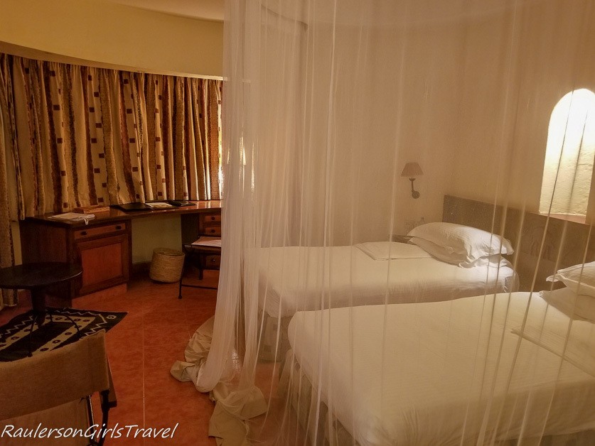 Arusha Serena Hotel Bungalows Bedroom
