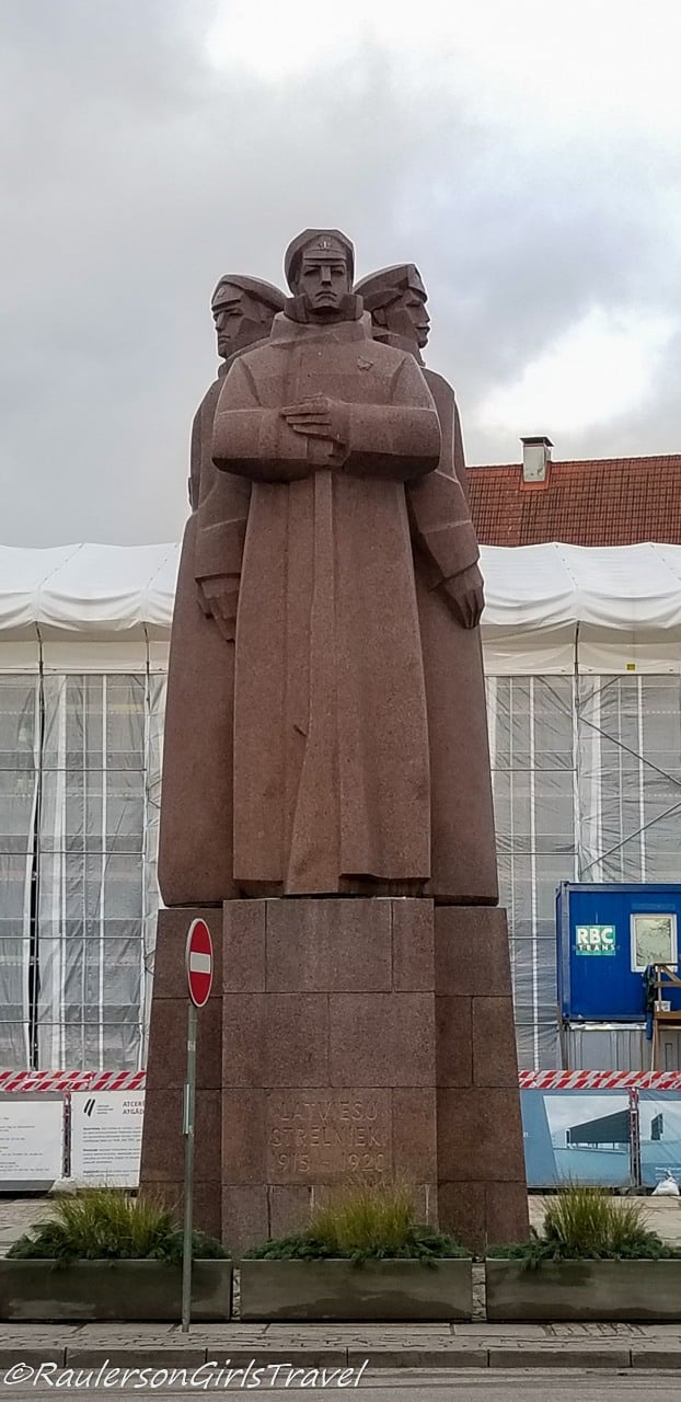Latvian Riflemen Monument