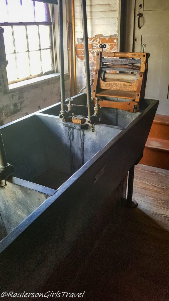 Old Fashioned Laundry Sink