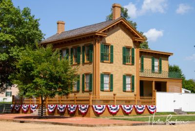 Corner view of the Lincoln House
