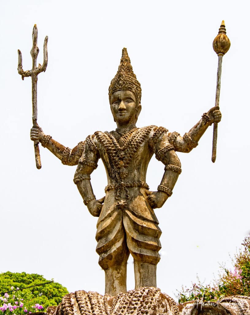 Golden warrior statue in Buddha Park