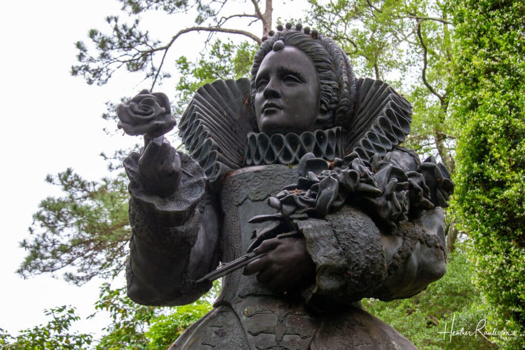 Queen Elizabeth I statue in the Elizabethan Garden on Roanoke Island