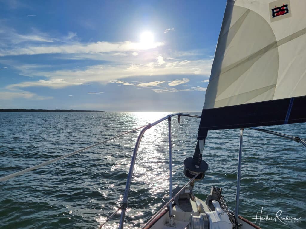 Sailing into the sun on the Sea'scape