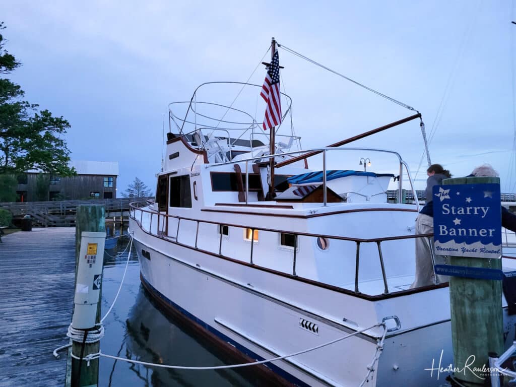 The Starry Banner Vacation Yacht Rental